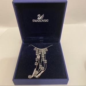 Beautiful stunning swarovski crystal necklace